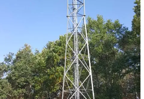 Antenne de téléphonie ORANGE à Estivareilles 03190